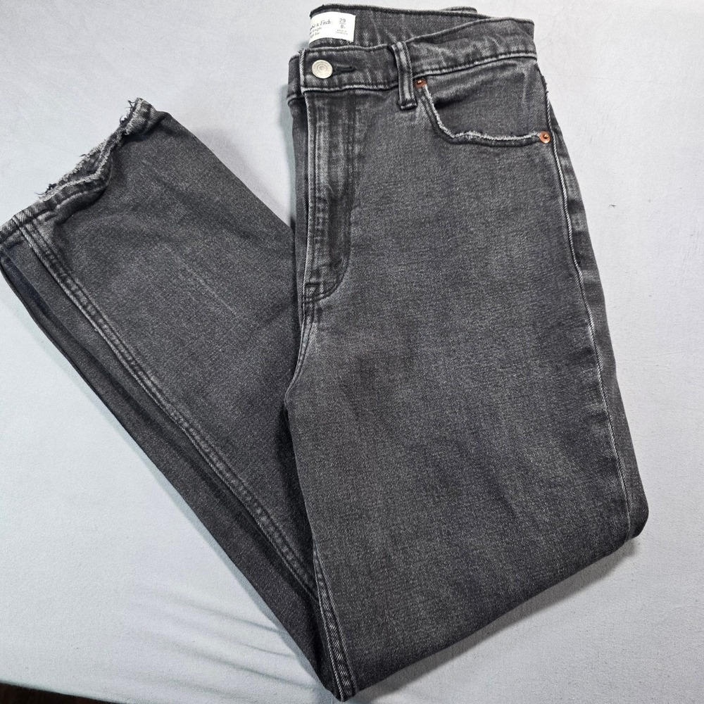 Abercrombie & Fitch Ultra High Rise Ankle Straight Jeans Black 29/8R Raw Hem‎